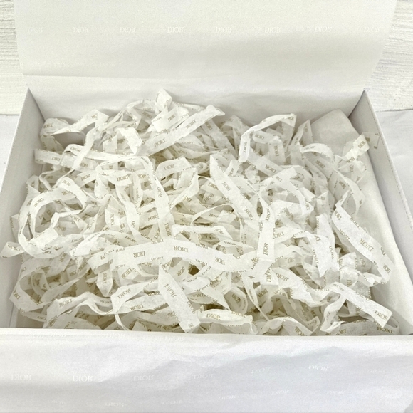 Christian Dior Nesting Storage Box with Stuffing in White and Gold NWOT - Picture 12 of 13